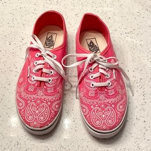 Vans Hot Pink Paisley print size 4